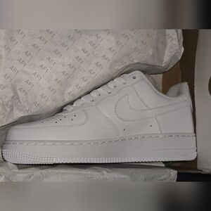Brand NEW Women's Nike Air Force 1